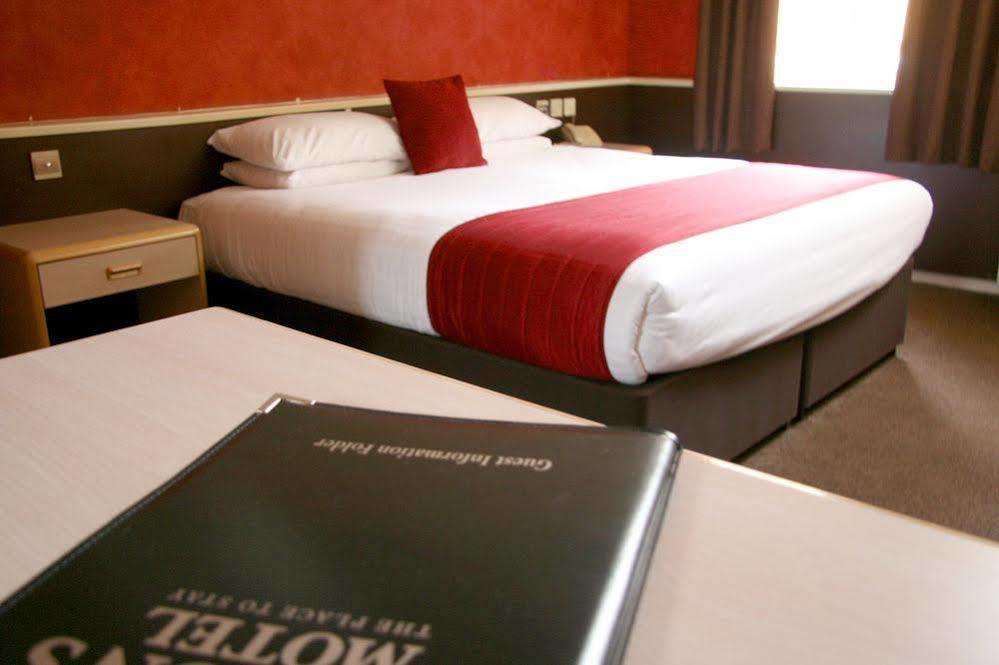 Damon'S Hotel لينكولن المظهر الخارجي الصورة